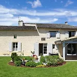 Les Chenets Chenay (Deux-Sevres)