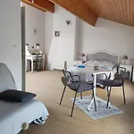 Bed & Breakfast Les Chenets 3*