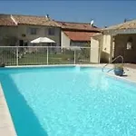 Les Chenets 3* Chenay (Deux-Sevres)