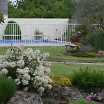 Les Chenets Bed and breakfast 3*
