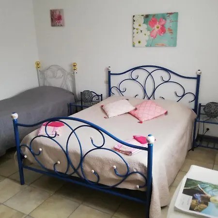 Les Chenets Bed & Breakfast