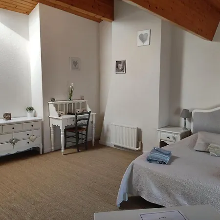 Les Chenets 3* Chenay (Deux-Sevres)