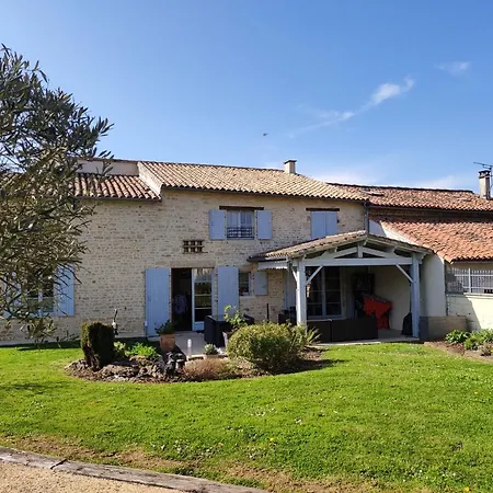 Bed and Breakfast Les Chenets Chenay (Deux-Sevres)