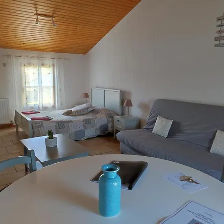 Les Chenets 3* Chenay (Deux-Sevres)