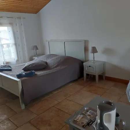 Les Chenets Bed & Breakfast