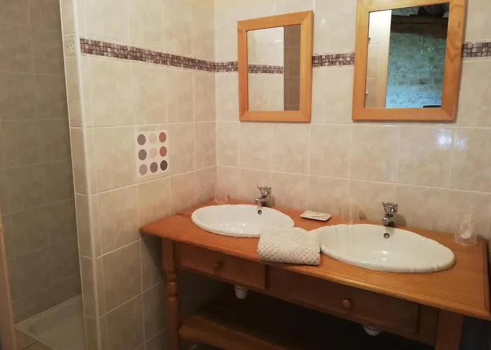 Les Chenets Bed & Breakfast