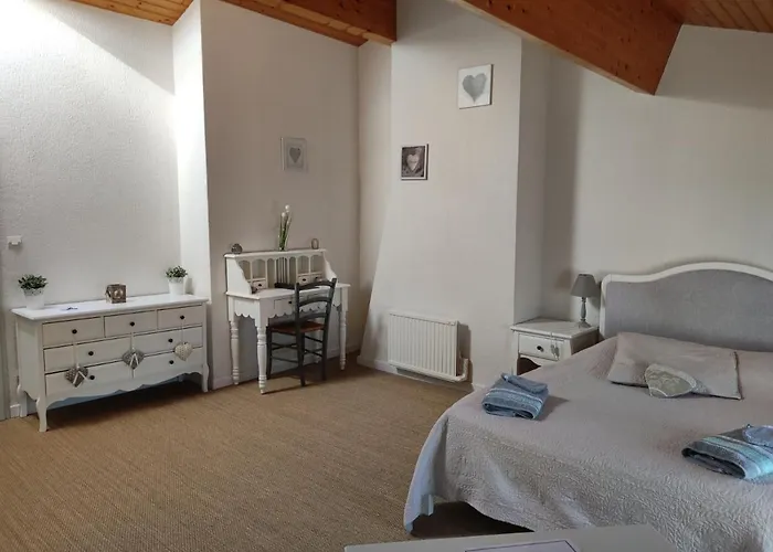 Les Chenets 3* Chenay (Deux-Sevres)